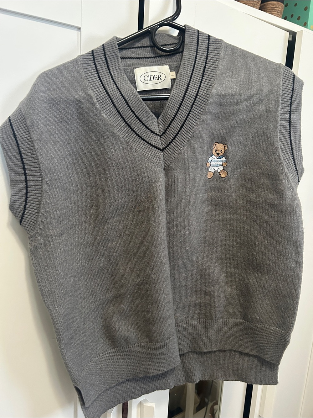 Cider Women’s Gray V-Neck Knit Sweater Vest with Teddy Bear Patch - Picture 2 of 10